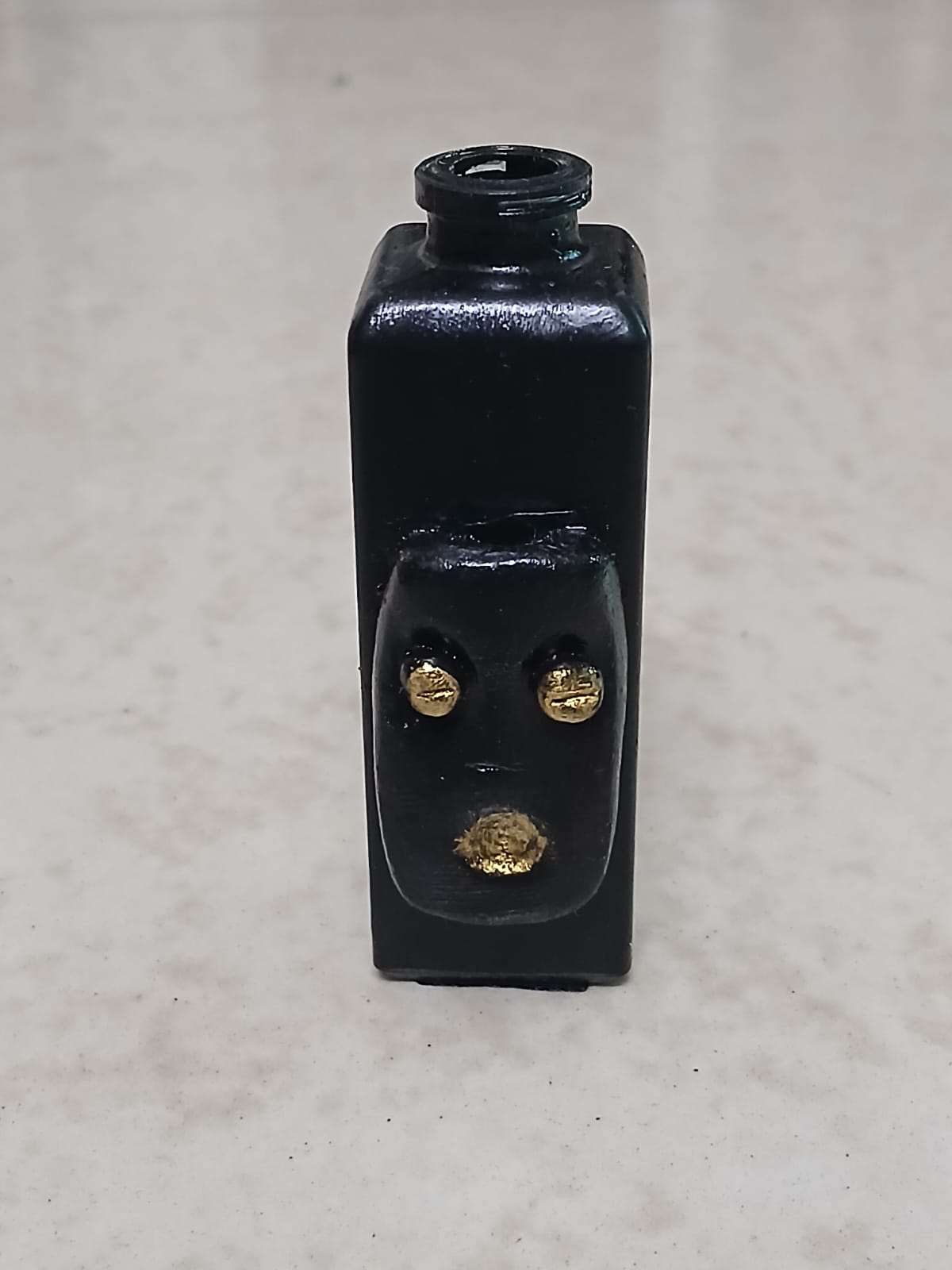 Empty spray bottle by Kinjal's Arts